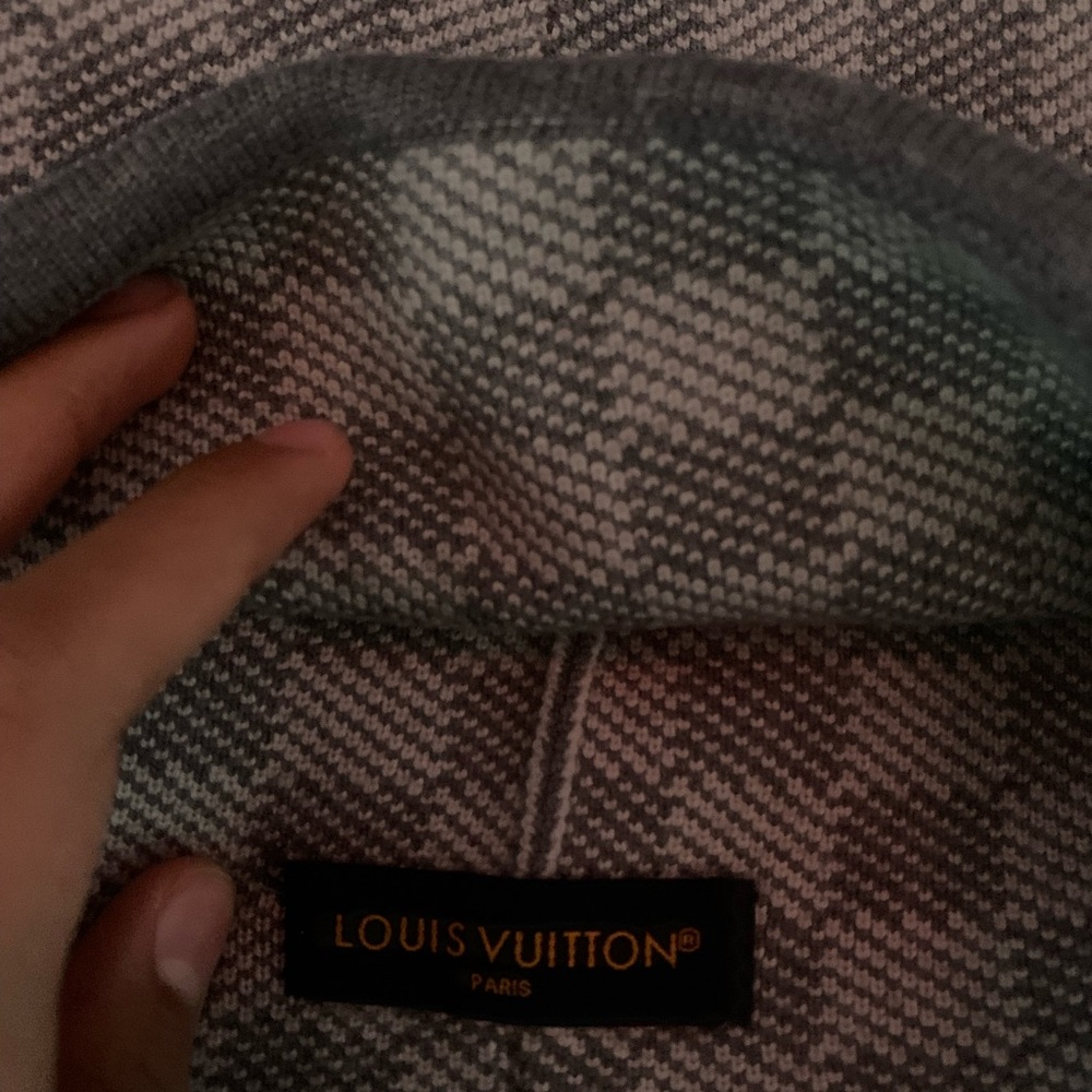 Louis Vuitton Gray & Cream Knit Beanie with Label - Picture 2 of 4